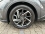 Toyota C-HR 2.0 HYBRID DYNAMIC 184PK NAVI PARK-SENSOREN APPLE/ANDROID 18" LM-VELGEN ALL-SEASONS LED KEYLESS 184PK NL-AUTO