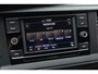Volkswagen Transporter 2.0 TDI L2H1 28 Comfortline 110PK / 81kW Highline, Dubbele cabine, met armleuningen en verstelbare stoelen, privacy glas, glaslook panelen, parkeersensoren achter, cruise control, achterdeuren met ruit, bijrijdersbank, Apple Carplay / Android Auto, licht en regensensor, achterwissers, mistlampen voor, comfortstoel met armleuningen, in hoogte verstelbaar, reservewiel, airco, side bars, scheidingswand bekleed + ruit, zijwand bekleding, betonplex laadvloer met sjorogen, etc.