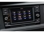 Volkswagen Transporter 2.0 TDI L2H1 28 Comfortline 110PK / 81kW Highline, Dubbele cabine, met armleuningen en verstelbare stoelen, privacy glas, glaslook panelen, parkeersensoren achter, cruise control, achterdeuren met ruit, bijrijdersbank, Apple Carplay / Android Auto, licht en regensensor, achterwissers, mistlampen voor, comfortstoel met armleuningen, in hoogte verstelbaar, reservewiel, airco, side bars, scheidingswand bekleed + ruit, zijwand bekleding, betonplex laadvloer met sjorogen, etc.