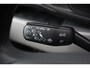 Volkswagen Transporter 2.0 TDI L2H1 28 Comfortline 110PK / 81kW Highline, Dubbele cabine, met armleuningen en verstelbare stoelen, privacy glas, glaslook panelen, parkeersensoren achter, cruise control, achterdeuren met ruit, bijrijdersbank, Apple Carplay / Android Auto, licht en regensensor, achterwissers, mistlampen voor, comfortstoel met armleuningen, in hoogte verstelbaar, reservewiel, airco, side bars, scheidingswand bekleed + ruit, zijwand bekleding, betonplex laadvloer met sjorogen, etc.