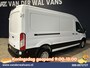 Ford Transit 2.0 TDCI 131pk L3H2 Euro6 Airco | Camera | Navigatie | Apple Carplay | LED | Cruisecontrol Parkeersensoren, Stoelverwarming, Verwarmde voorruit, Bijrijdersbank, 2500kg trekvermogen