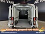 Ford Transit 2.0 TDCI 131pk L3H2 Euro6 Airco | Camera | Navigatie | Apple Carplay | LED | Cruisecontrol Parkeersensoren, Stoelverwarming, Verwarmde voorruit, Bijrijdersbank, 2500kg trekvermogen