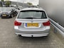 BMW 3-Serie Touring 318i Business Line AUTOMAAT, Clima, Navi, CC, PDC, LM, Trekh, – Inruil Mogelijk –