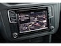 Volkswagen Caddy 2.0 TDI L1H1 BMT Highline 102PK / 75kW, Navigatie, bumpers in kleur, dichte scheidingswand met ruit, betonplex laad vloer, zijwand bekleding, trekhaak, NL auto dealer onderhouden