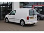 Volkswagen Caddy 2.0 TDI L1H1 BMT Highline 102PK / 75kW, Navigatie, bumpers in kleur, dichte scheidingswand met ruit, betonplex laad vloer, zijwand bekleding, trekhaak, NL auto dealer onderhouden
