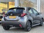 Toyota Yaris 1.5 Hybrid Dynamic | 1e Eigenaar | Nieuw Geleverd & Onderhouden  | Parkeersensoren achter | LM Velgen | Apple Carplay/Android Auto | Achteruitrij camera | Keyless |