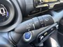 Toyota Yaris 1.5 Hybrid Dynamic | 1e Eigenaar | Nieuw Geleverd & Onderhouden  | Parkeersensoren achter | LM Velgen | Apple Carplay/Android Auto | Achteruitrij camera | Keyless |
