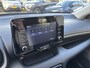 Toyota Yaris 1.5 Hybrid Dynamic | 1e Eigenaar | Nieuw Geleverd & Onderhouden  | Parkeersensoren achter | LM Velgen | Apple Carplay/Android Auto | Achteruitrij camera | Keyless |