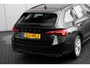 Skoda Octavia Combi First Edition | Chromen grille | Climatronic, elektronische airconditioning met twee zones | Cruise control met speedlimiter