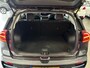 Kia Niro DynamicLine 64 kWh Stoel/Stuurverwarming ,Parkeersensoren achter ,Keyless entry- & start ,Achteruitrij camera ,Apple Carplay/Android Auto ,Adaptive cruise control, 3 fase