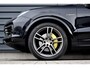 Porsche Cayenne 3.0 E-Hybrid 462pk | Panoramadak | Matrix PDLS+  | Sport Chrono | Trekhaak wegkl. | Bose | Luchtvering | Soft Close | Orig. NL |