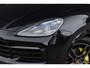 Porsche Cayenne 3.0 E-Hybrid 462pk | Panoramadak | Matrix PDLS+  | Sport Chrono | Trekhaak wegkl. | Bose | Luchtvering | Soft Close | Orig. NL |