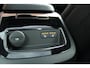 Volvo V60 T6 Automaat Recharge AWD Plus Bright | Adaptieve Cruise Control met Pilot Assist | Premium audio by Harman Kardon | Panoramisch schuif-/kanteldak | Elektrische voorstoelen met geheugen | Verwarmbare voorstoelen + stuurwiel | Keyless Entry | 360 graden camera | Apple CarPlay | 19'' Lichtmetalen wielen