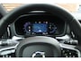 Volvo V60 T6 Automaat Recharge AWD Plus Bright | Panoramadak | Styling Kit met uitlaatstukken | Adaptieve Cruise Control met Pilot Assist | Premium audio by Harman Kardon | Elektrische voorstoelen met geheugen | Verwarmbare voorstoelen + stuurwiel | Keyless Entry | 360 graden camera | Apple CarPlay | 19'' Lichtmetalen wielen