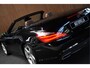 Mercedes-Benz SL 500 AMG-line Magic Sky Distronic ABC-vering Navi Keyless Camera Airscarf PTS Magic Vision control Analoge klok Alcantara binnenhemel Garagedeuropener
