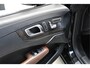 Mercedes-Benz SL 500 AMG-line Magic Sky Distronic ABC-vering Navi Keyless Camera Airscarf PTS Magic Vision control Analoge klok Alcantara binnenhemel Garagedeuropener