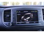 Peugeot e-Expert LONG (L3) 136PK 75 kWh 3-FASE | SCHUIFDEUREN LINKS EN RECHTS | NAVIGATIE 10" TOUCHSCREEN | ACHTERUITRIJ CAMERA | APPLE CARPLAY/ANDROID AUTO | PARKEERSENSOREN | CRUISE CONTROL | DAB+ RADIO | 3-ZITS | LAADRUIMTE PAKKET | PACK MODUWORK |