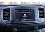 Peugeot e-Expert LONG (L3) 136PK 75 kWh 3-FASE | SCHUIFDEUREN LINKS EN RECHTS | NAVIGATIE 10" TOUCHSCREEN | ACHTERUITRIJ CAMERA | APPLE CARPLAY/ANDROID AUTO | PARKEERSENSOREN | CRUISE CONTROL | DAB+ RADIO | 3-ZITS | LAADRUIMTE PAKKET | PACK MODUWORK |