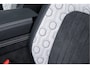 Land Rover Defender P400e - URBAN WIDETRACK Defender P400e S - URBAN WIDETRACK | Pano | Leder | Stuurverwarming | Stoelverwarming | Keyless entry