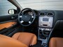 Ford Focus Coupé-Cabriolet 2.0 Limited | Clima | Cruise | Navi | Leer | 17 Inch | Pdc | Voorruitverwarming | Stoelverwarming