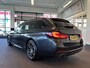 BMW 5-Serie Touring 520i High Executive M Sport | Facelift | Panoramadak | Luxe lederen bekleding | Laser-LED | Nederlands geleverd | Memory seats | Sfeerverlichting | Apple carplay | Adaptief onderstel | Keyless | Cruise control | Climate control | Stoelverwarming | Unieke