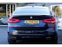BMW 6-Serie Gran Turismo 640d xDrive 320PK M-Sport*BTW*Perfect BMW Onderh.*€18.700,-NETTO!*Pano/HUD/Massage/H&K/Stoelverw.V+A/Stuurverw./Adapt. LED/Elek. Klep/Memorie/Comfort Stoelen/Dodehoek/Rijstrook/Camera/Apple Carplay-Android/DAB/Sfeer/Standkachel/