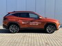 Hyundai Tucson 1.6 T-GDI PHEV Premium / 4WD / Navigatie / Elektrische Stoel met Geheugenfunctie / Achteruitrijcamera / Stoelverwarming / Apple Carplay & Android Auto /