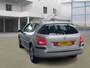 Peugeot 407 SW 2.2-16V XT