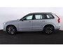 Volvo XC90 T8 Recharge AWD Ultimate Dark - LONG RANGE - Panorama/schuifdak - IntelliSafe Assist & Surround - Harman/Kardon audio - Parkeercamera achter - Verwarmde voorstoelen, stuur & achterbank - Parkeersensoren voor & achter - Elektr. bedienb. voorstoelen met geheugen - Head up display - Draadloze tel. lader - 20' LMV