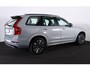 Volvo XC90 T8 Recharge AWD Ultimate Dark - LONG RANGE - Panorama/schuifdak - IntelliSafe Assist & Surround - Harman/Kardon audio - Parkeercamera achter - Verwarmde voorstoelen, stuur & achterbank - Parkeersensoren voor & achter - Elektr. bedienb. voorstoelen met geheugen - Head up display - Draadloze tel. lader - 20' LMV