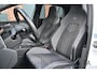Volkswagen Golf 1.5 eTSI R-Line|NAVI|STUURVERWARMING|CAMERA|