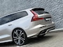 Volvo V60 T6 Recharge AWD Plus Dark, | Panoramadak | 21 inch | Harman & Kardon Audio | Adaptive Cruise control| Stoel & stuurverwarming | Achteruitrijcamera | Exterieur stylingkit |