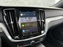 Volvo V60 T6 Recharge AWD Plus Dark, | Panoramadak | 21 inch | Harman & Kardon Audio | Adaptive Cruise control| Stoel & stuurverwarming | Achteruitrijcamera | Exterieur stylingkit |