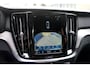 Volvo V60 2.0 B4 Plus Dark | Panoramadak | Audio by Harman/kardon | Pilot assist | Dode hoek detectie