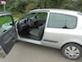 Renault Clio TREKHAAK/APK NOV 25 1.2 Campus Accès