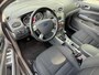 Ford Focus Wagon 1.8 Titanium F-F Navi Cruise Parkeersensor Trekhaak Tel voorbereiding LM velgen Voorruitverwarming Goede staat