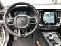Volvo V60 2.0 B3 Plus Dark | Adaptive cruise control | Trekhaak | 360 camera | Standkachel | Panoramadak | Full LED koplampen | Harman/Kardon audio |