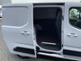 Opel Combo 100pk L1 (Camera - Navigatie - Digitaal dashboard - Automatische Airco - Houten vloer - Keyless Entry - LED - Parkeersensoren V+A)