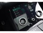 Land Rover Range Rover Velar 3.0 V6 AWD SE | Massage | Stoelverkoeling | Alcantara | Pano
