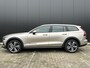 Volvo V60 Cross Country 2.0 B5 AWD Plus Climate Intalisafe 19 inch Harman Kardon Keyless