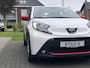 Toyota Aygo X 1.0 VVT-i First | Apple CarPlay/Android Auto, Lichtmetalen velgen, Licht + Regensensor, Parkeersensoren, Stuurbediening