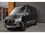 Mercedes-Benz Sprinter 319CDI L2H2 RWD 190PK FULL BLACK JB- EDITION / 3500KG / NEW / DIRECT RIJDEN / NAVIGATIE / PDC / FULL / LED