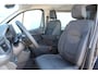 Renault Trafic 2.0-170pk dCi T29 L2H1 Luxe dubbele cabine AUTOMAAT. Luxe Renault Trafic dubbele cabine. Airco, navigatie, telefoonvoorb., metallic lak, LM wielen, schuifdeur li.+re., armsteunen li.+re voor, Isofix etc, etc