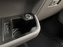Volkswagen Transporter T6.1 2.0 TDI L2H1 200 pk DC 4 Motion Highline Bulli 2x elektrische schuifdeuren en achterklep 4x4 Leder Two-tone kleur Airco Cruise controle Trekhaak 2500kg Dealer onderhouden Vol!! Dubbele cabine 4WD BPM VRIJ