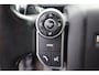 Land Rover Discovery 3.0 SDV6 HSE Luxury Navigatie, Camera, Elektrisch uitklapbare trekhaak, Voorstoelen- en stuurwiel verwarmbaar, Climate control, Cruise control