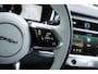 Jaguar I-Pace EV400 R-Dynamic SE 90 kWh | Luchtvering | Head-Up Display | Panoramadak | 3 Fase laden | Fabrieksgarantie |