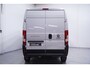 Fiat Ducato 2.2 MultiJet 140 pk L3H2 Black&White Edition Airco Cruise Control, 18" LMV Zwart, Sidebars, Zonneklep, 3-Zits Nieuw