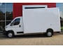 Peugeot Boxer 2.2 BlueHDi 165PK L3 3.5T | BAKWAGEN | IDEAAL ALS LOEMPIA KAR/SNACK WAGEN | NAVIGATIE | CLIMATE CONTROL | CRUISE CONTROL | DAB+ RADIO | GEVEERDE BESTUURDERSSTOEL | 3-ZITS | NIEUWE BUS! 2024 |