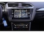 Volkswagen Tiguan 2.0 TDI 150 pk Aut. Grijs Kenteken 2-Zits Navi Panoramadak, LED IQ Light Koplampen, Trekhaak Wegklapbaar