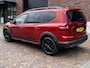 Dacia Jogger 1.0 TCe Extreme 7-Persoons / 110 PK / Navigatie + Camera / Climate Control / Cruise control / Keyless